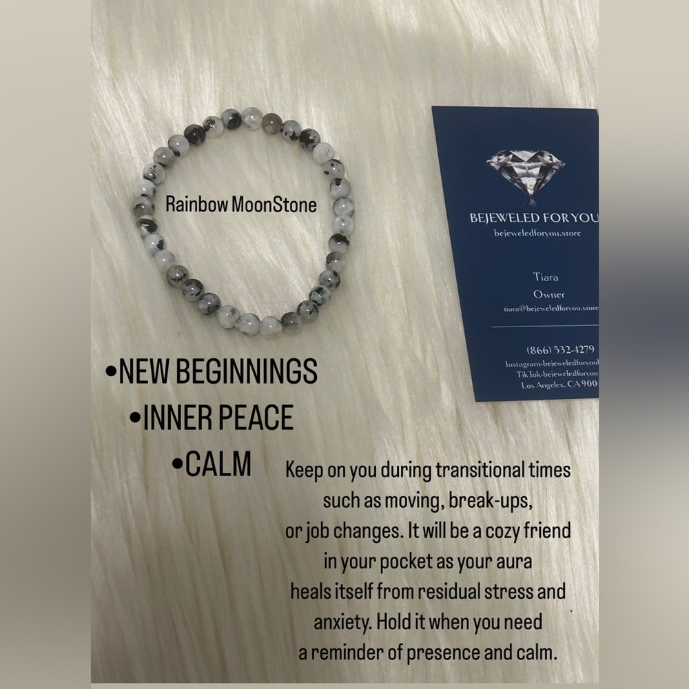 🌙💎 So, are you ready to embrace the power of Rainbow Moonstone?